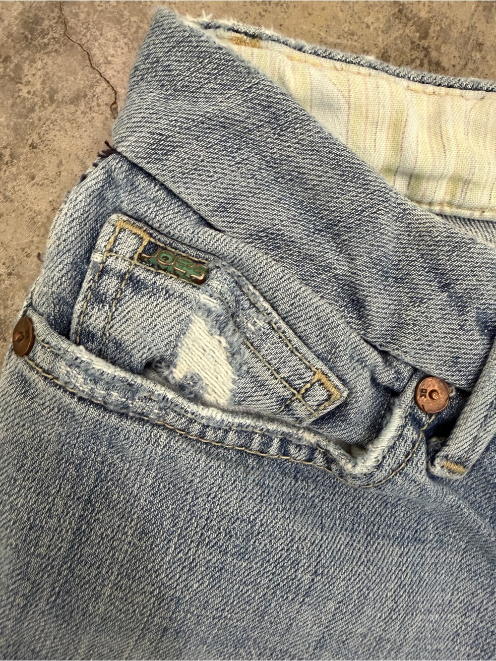 Y2K Joes Jeans Light Blue Flare Low Rise Jeans with Diamond-Pattern Back Pocket - Picture 5 of 7